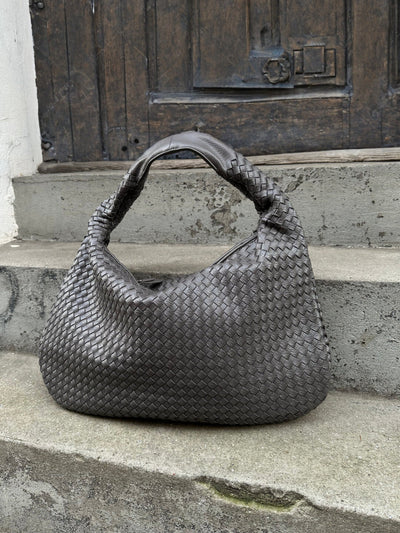 #color_dark-grey