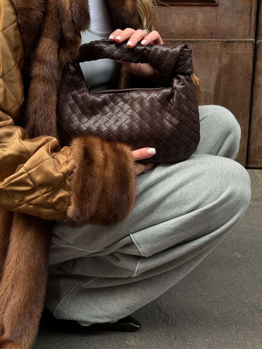 #color_dark-brown